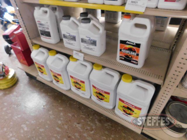 Gear lube- engine oil- - drivetrain fluid contents of 2 shelves-_1.jpg